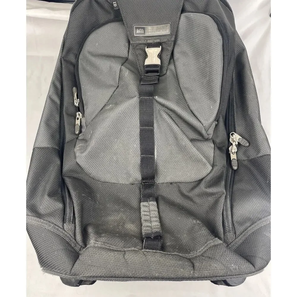 REI Co-op Wheeled Luggage Carry On Bag 22” Convertible Backpack Duffel Suitcase